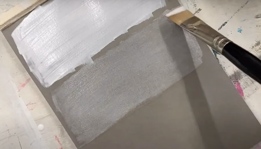 Wat gebeurt er als ik gesso met acrylverf meng?