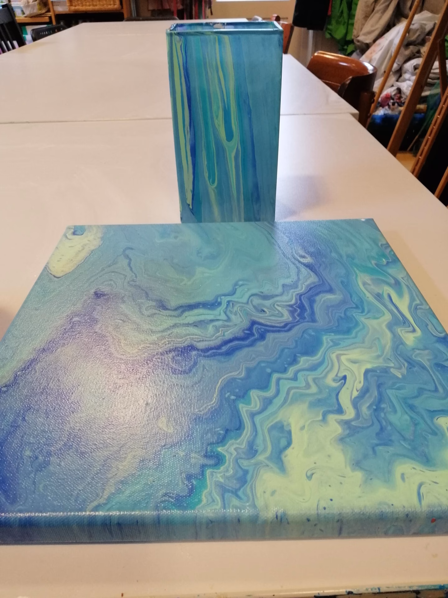 Waarom schilderen mensen met koffie?