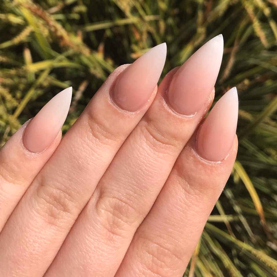 Kan je je nagels lakken met acrylverf?