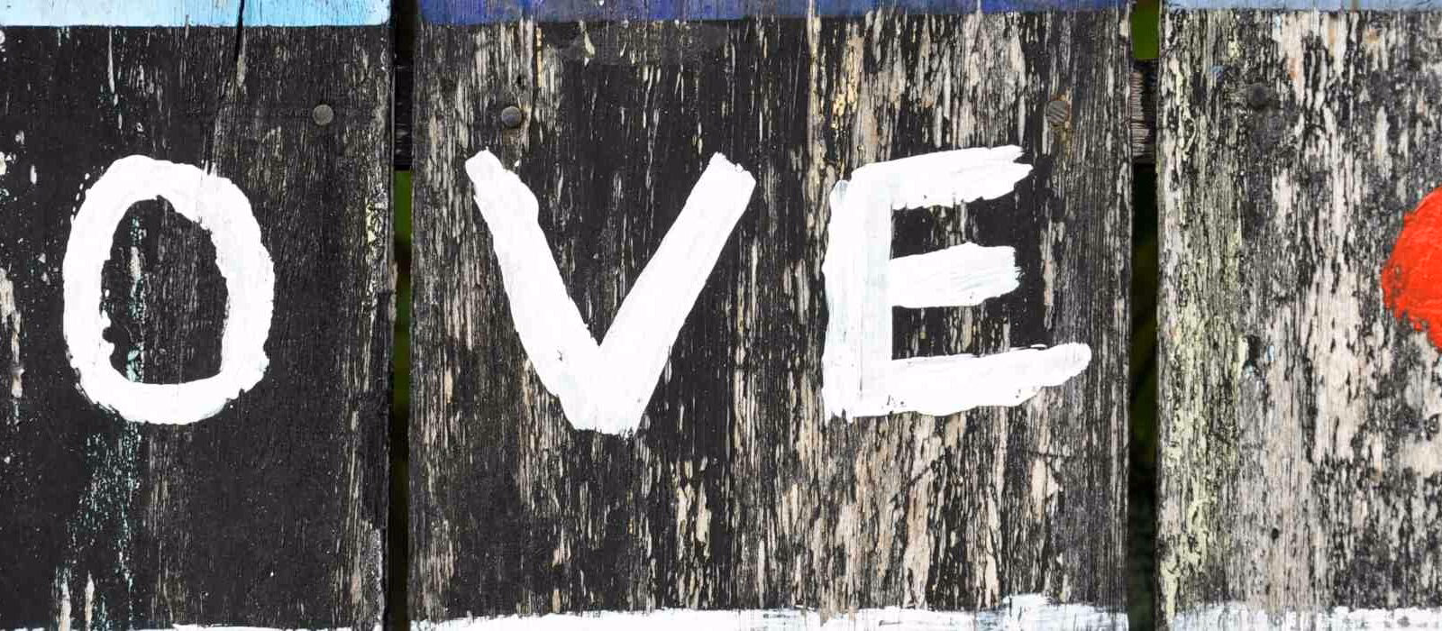 Wat is een ander woord voor minder?