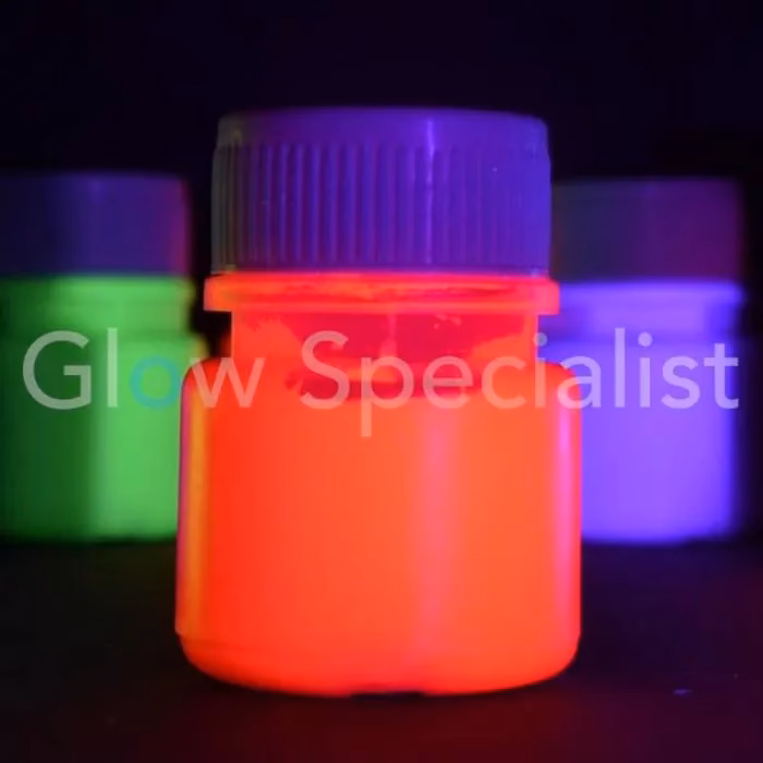 Welke soort verf gebruik je voor blacklight?