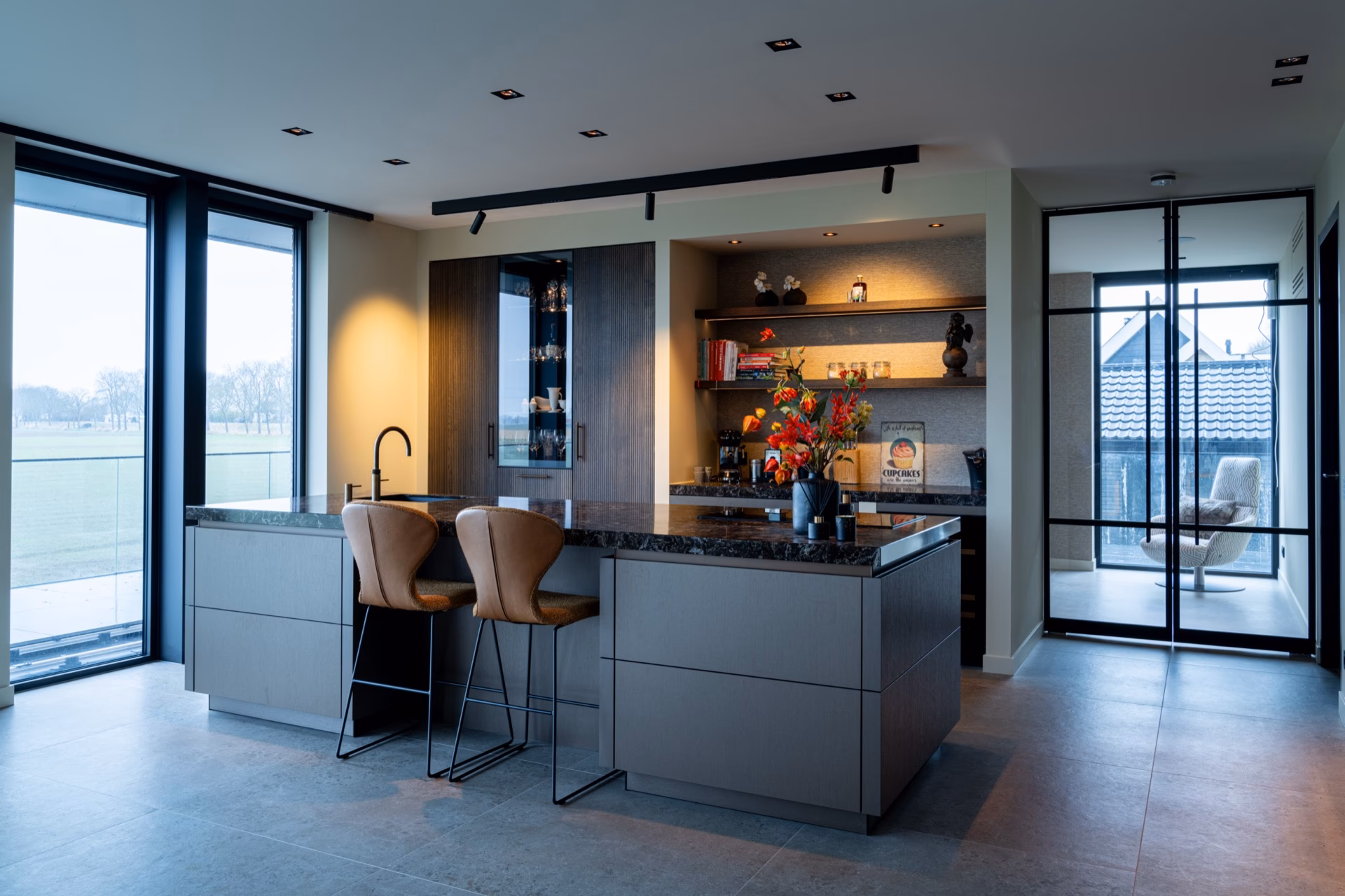 Welke kleur verf past bij een witte keuken?