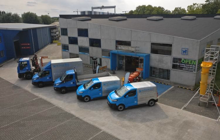 Wat symboliseert de blauwe hond?