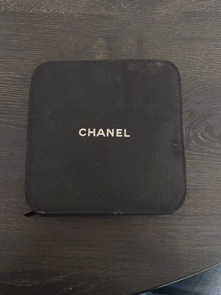 Is Chanel make-up luxe?