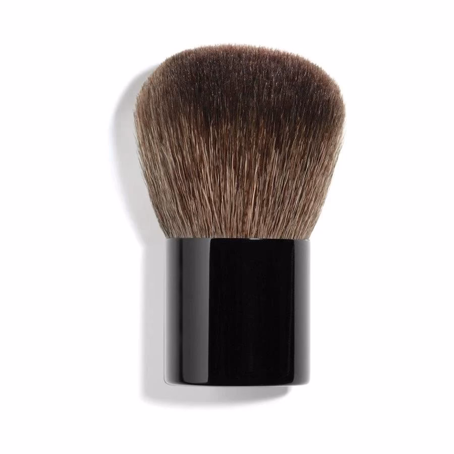 Wordt de foundation van Chanel geleverd met een kwastje?