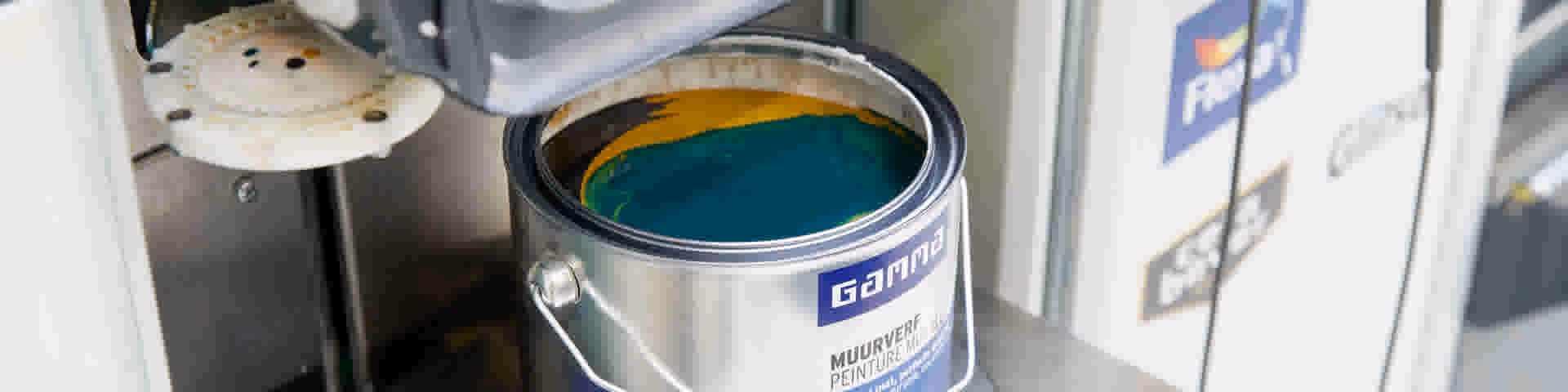 Kan ik GAMMA Betonverf mengen?