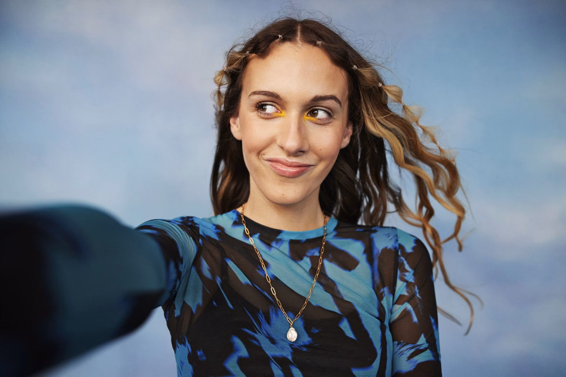 Hoe verwijder je haarverf zo snel mogelijk van je huid?