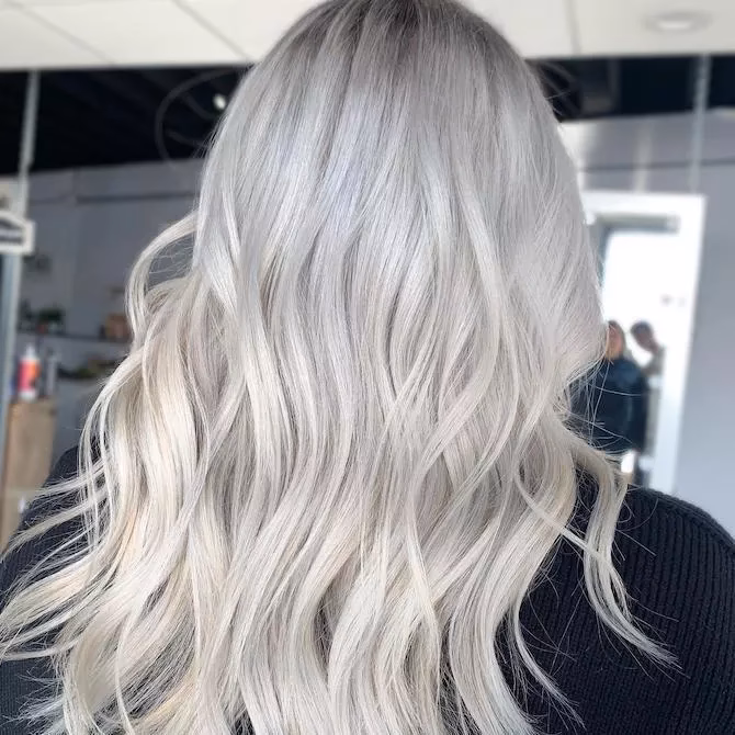 Wat is de beste haarkleur voor blondines die grijs worden?