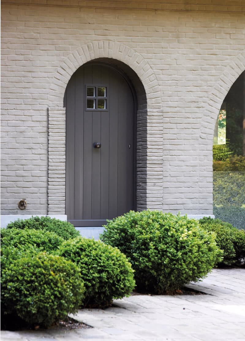 Is het beter om een voordeur in zijdeglans of hoogglans te schilderen?