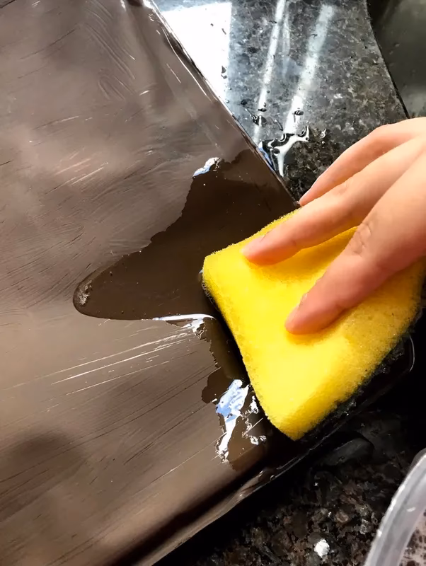 Kan terpentine op plastic?