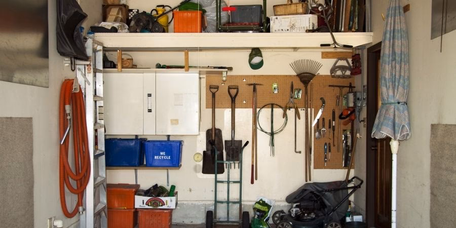 Mag je verf in een schuurtje laten staan?