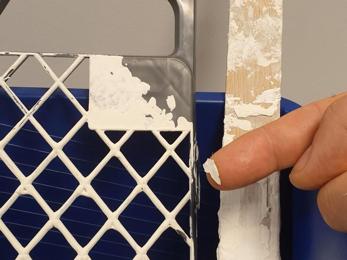 Waarom is mijn muurverf klonterig?