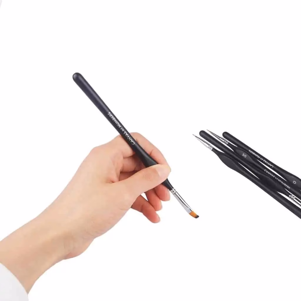 Welke accessoires heb ik nodig om te schilderen op nummer?