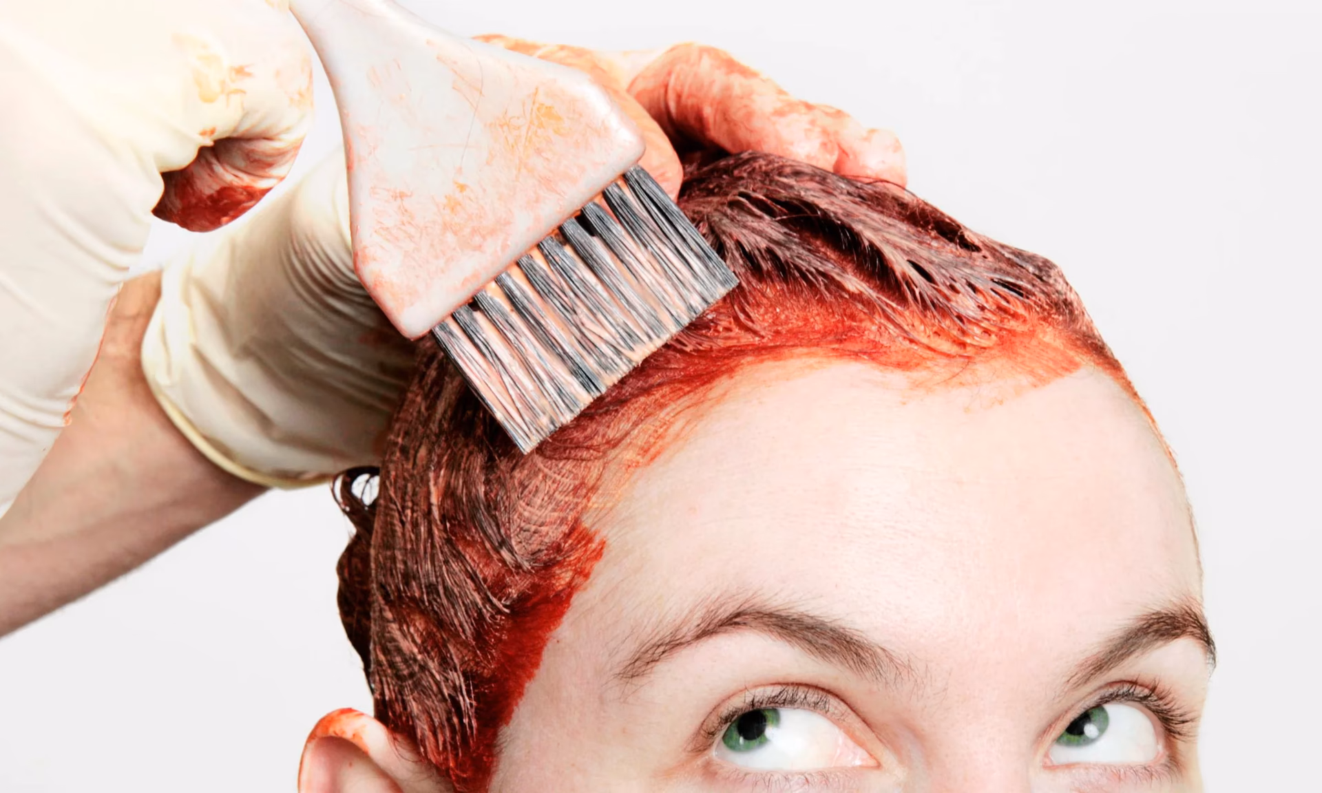 Kun je je haar laten verven als je zwanger bent?