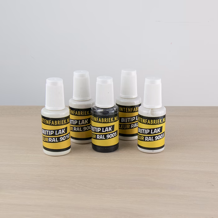 Welke lak op acrylverf?