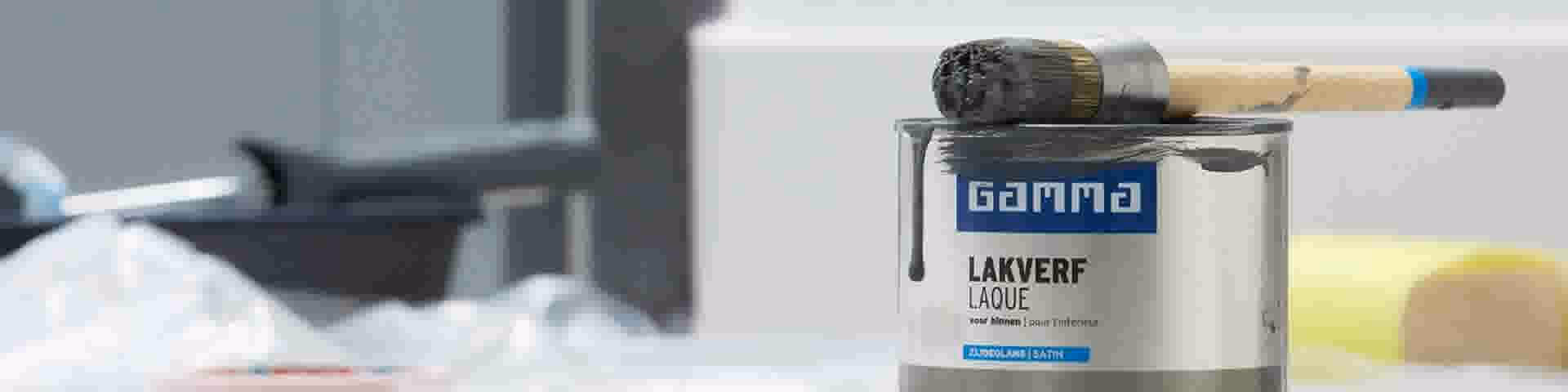 Hoe verwijder ik blanke lak van een kwast?