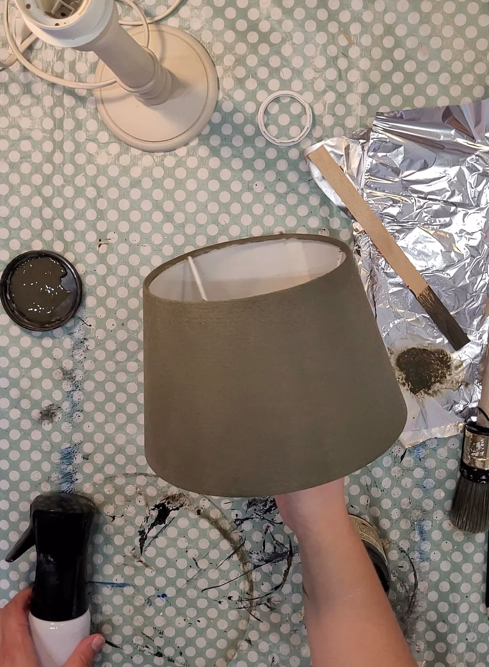 Kan ik Home Deco verf van Action op stof gebruiken?