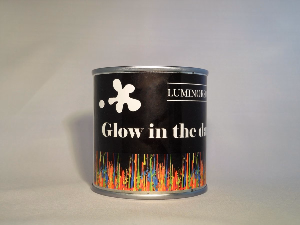 Welk type verf licht op in het donker?