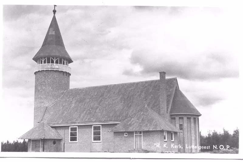 Hoe heet de kleding van een priester?