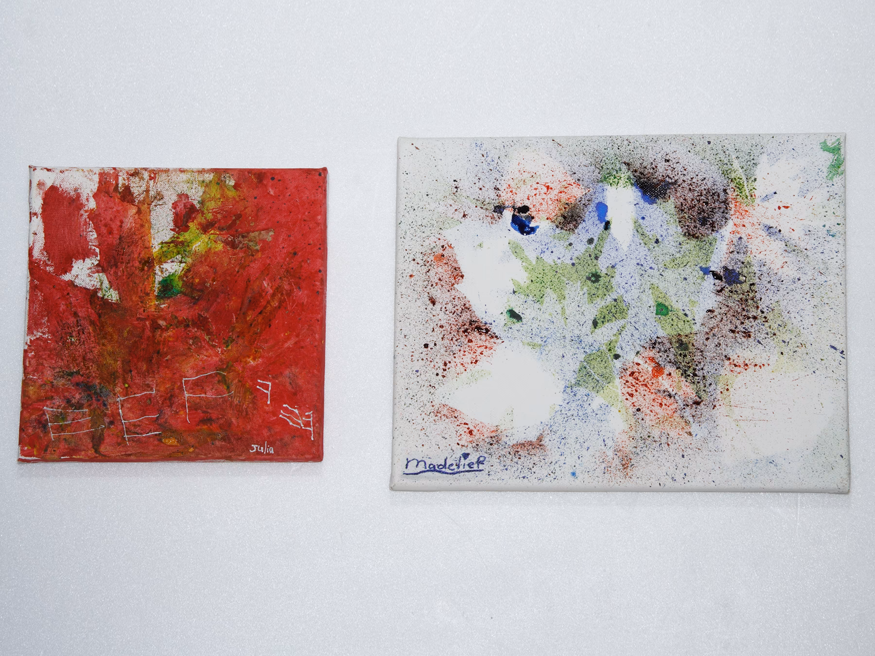 Hoe maak je verfspatten met acrylverf zonder?