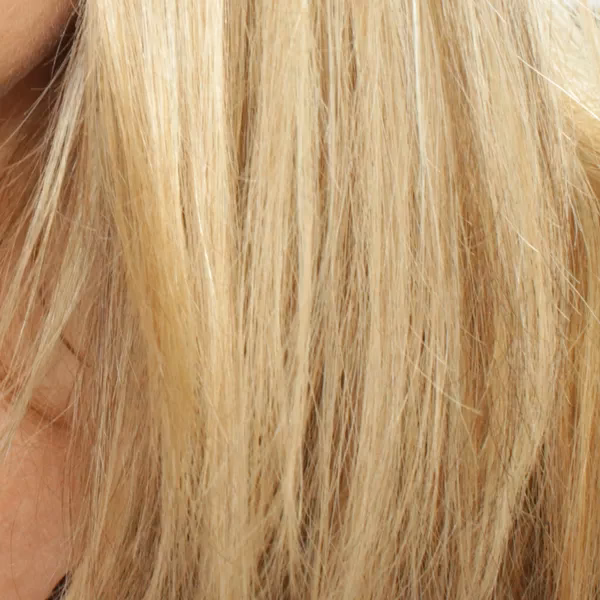 Hoe krijg ik gele tinten uit mijn haar?