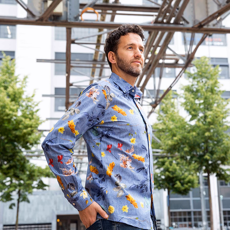 Hoe krijg ik vlekken uit mijn overhemd?