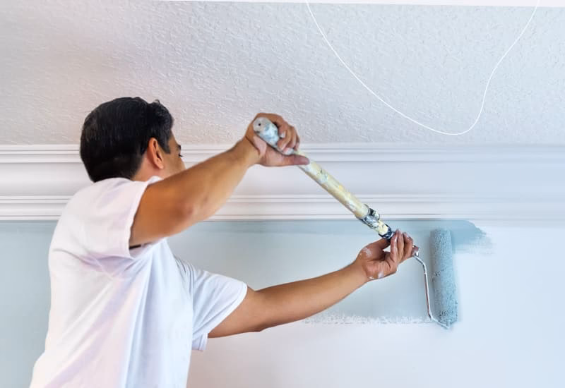 Hoe lang wachten met sauzen na stucen?