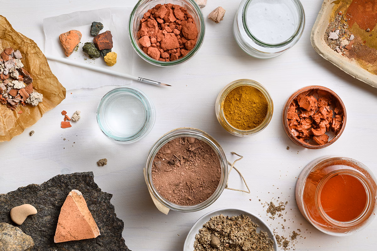 Hoe maak je natuurlijk pigment voor schilderen?