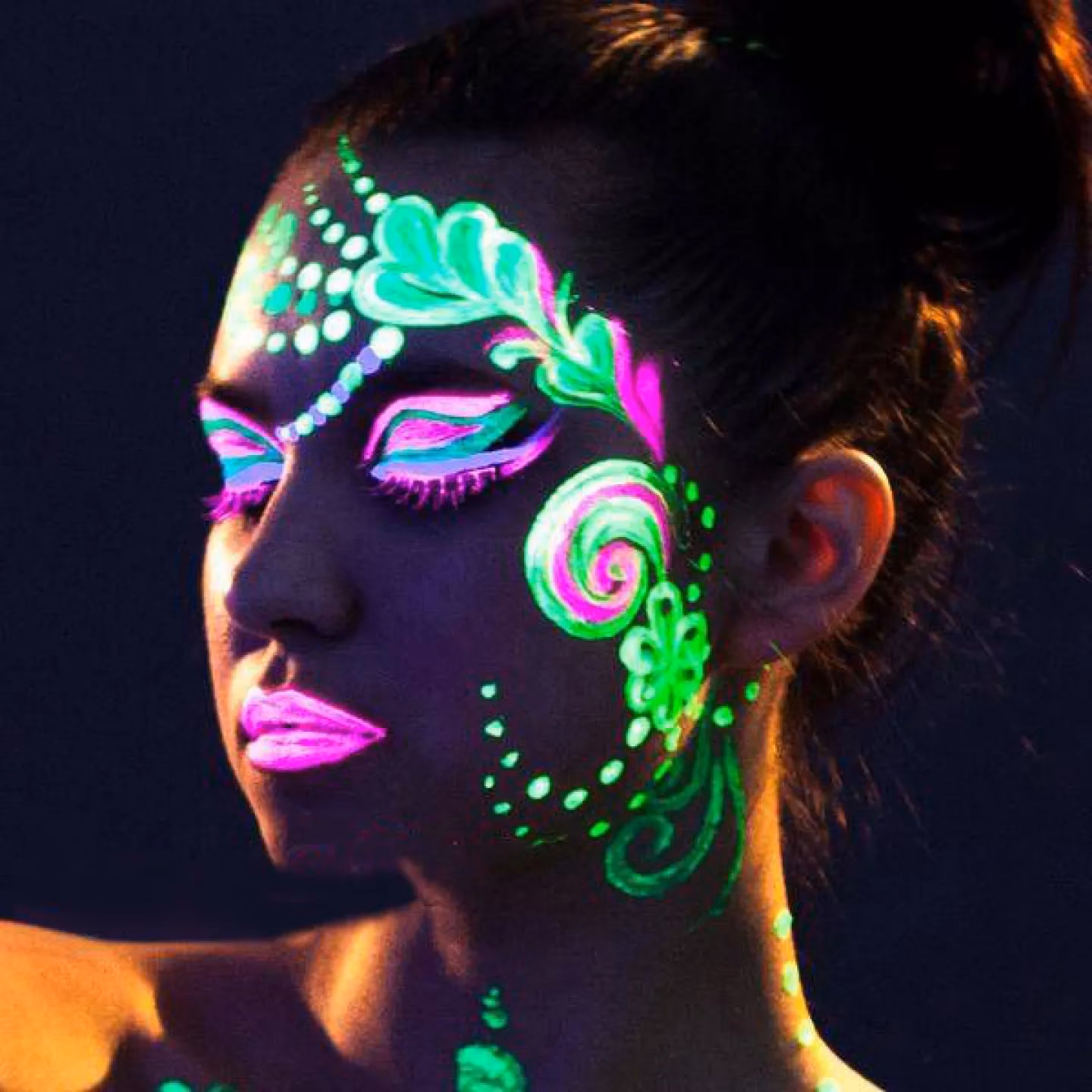 Welk licht heb je nodig voor neonverf?