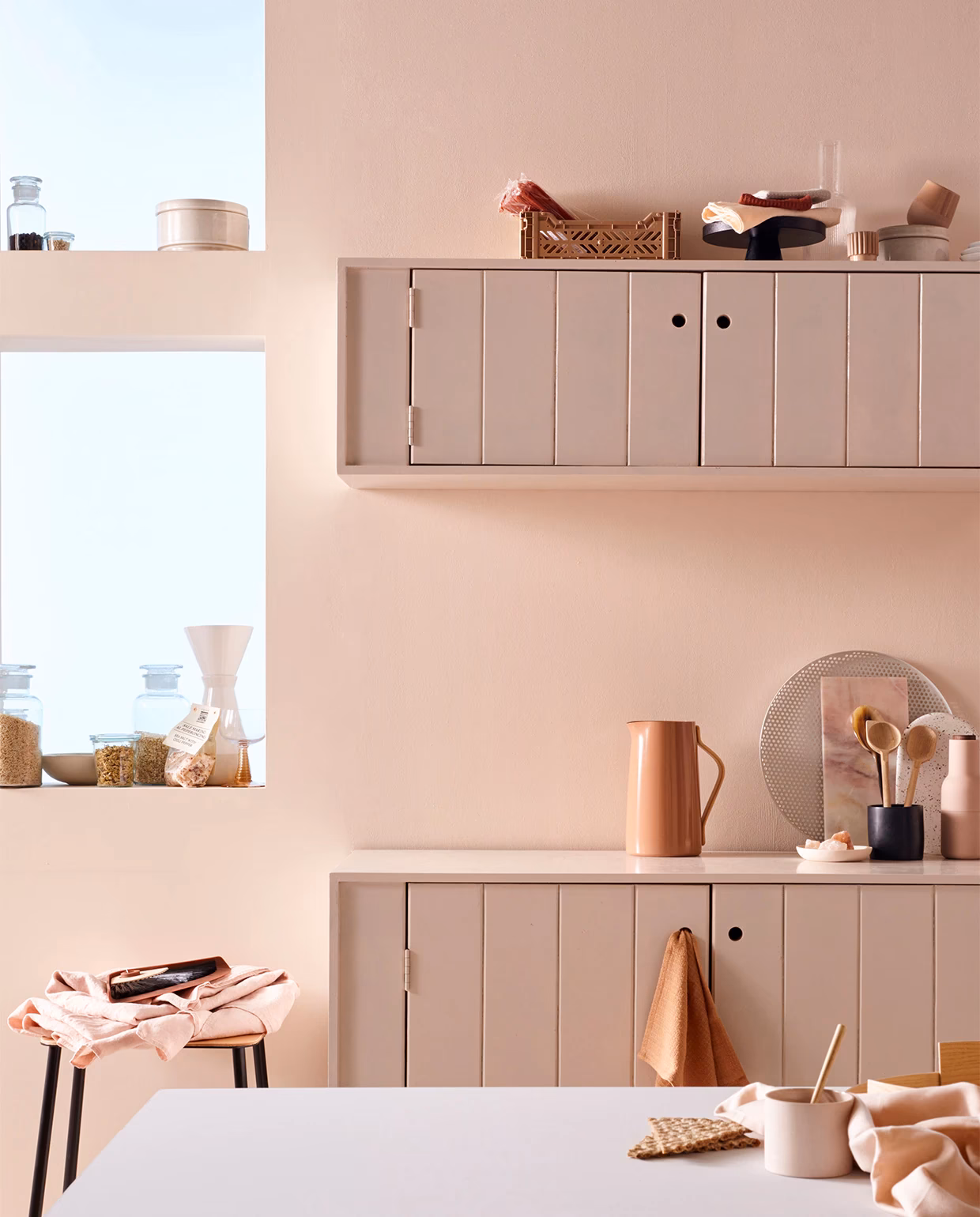 Is roze een goede kleur voor een woonkamer?