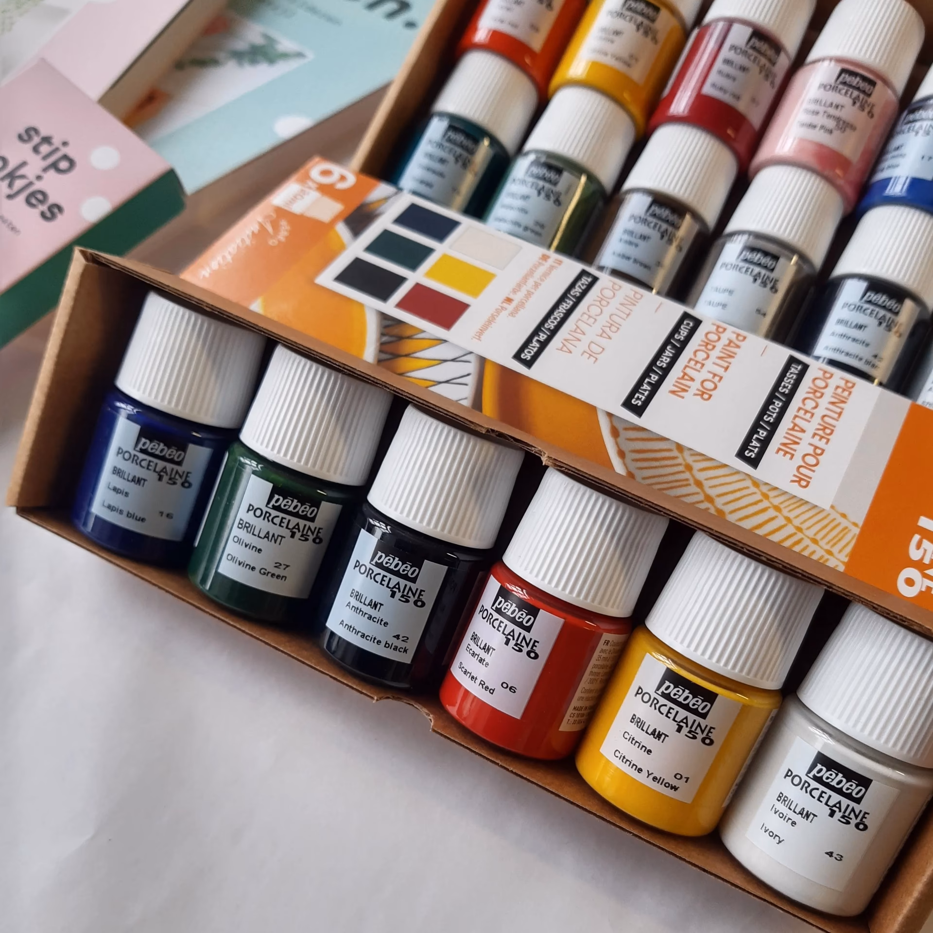 Moet je pebeo porcelaine 150 bakken?