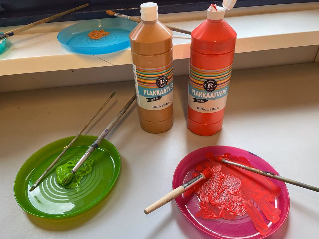 Waarom witte verf op bomen?