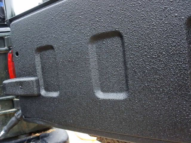 Kun je raptor over roest verven?