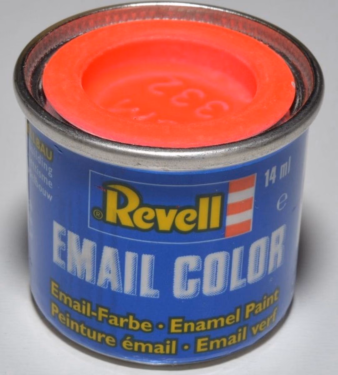 Bestaat Revell nog steeds?