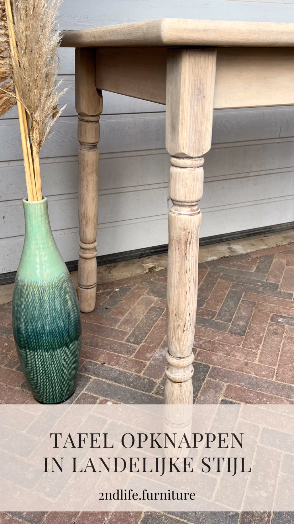 Hoe krijg je een houten tafel weer mooi?