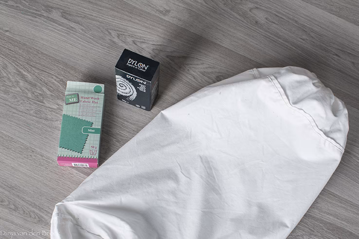 Heeft Action textielverf?