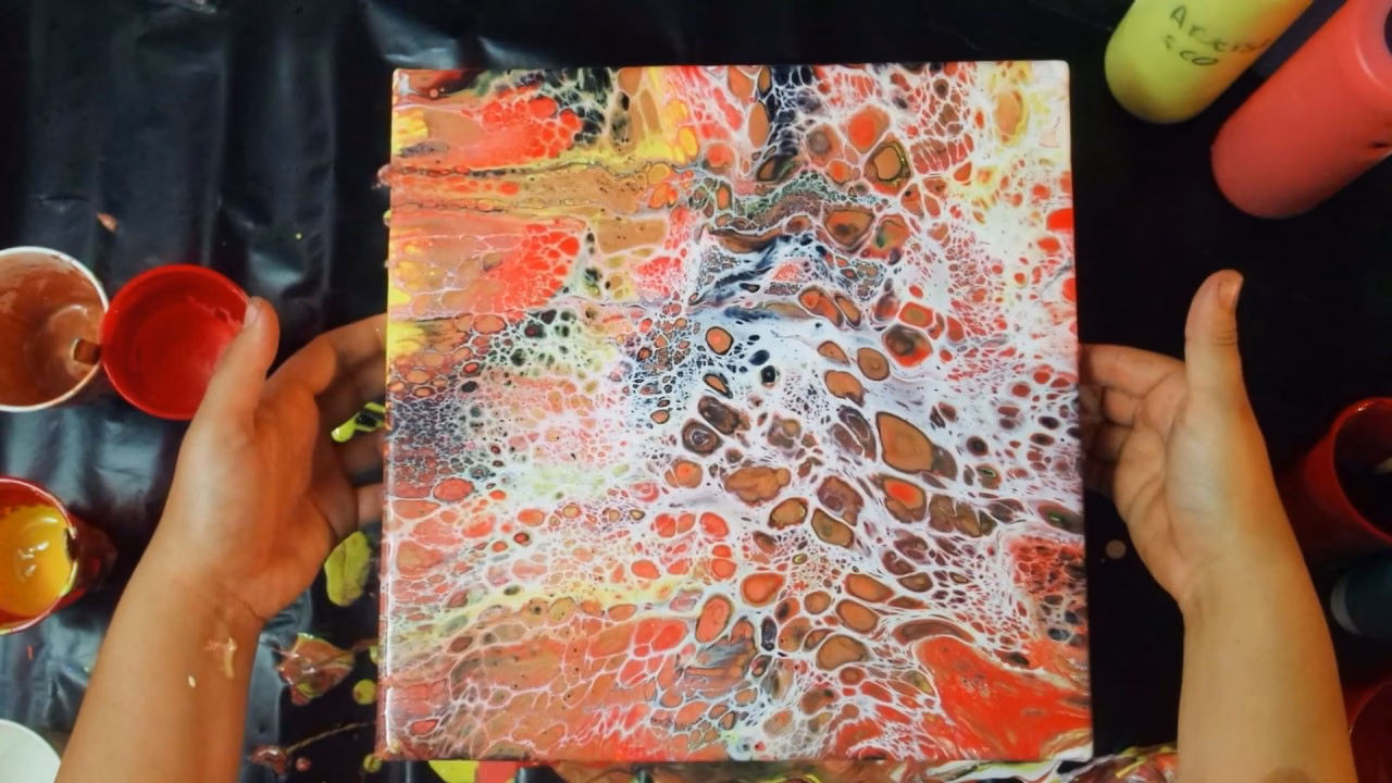 Hoe maak je acrylverf vloeibaar op canvas?