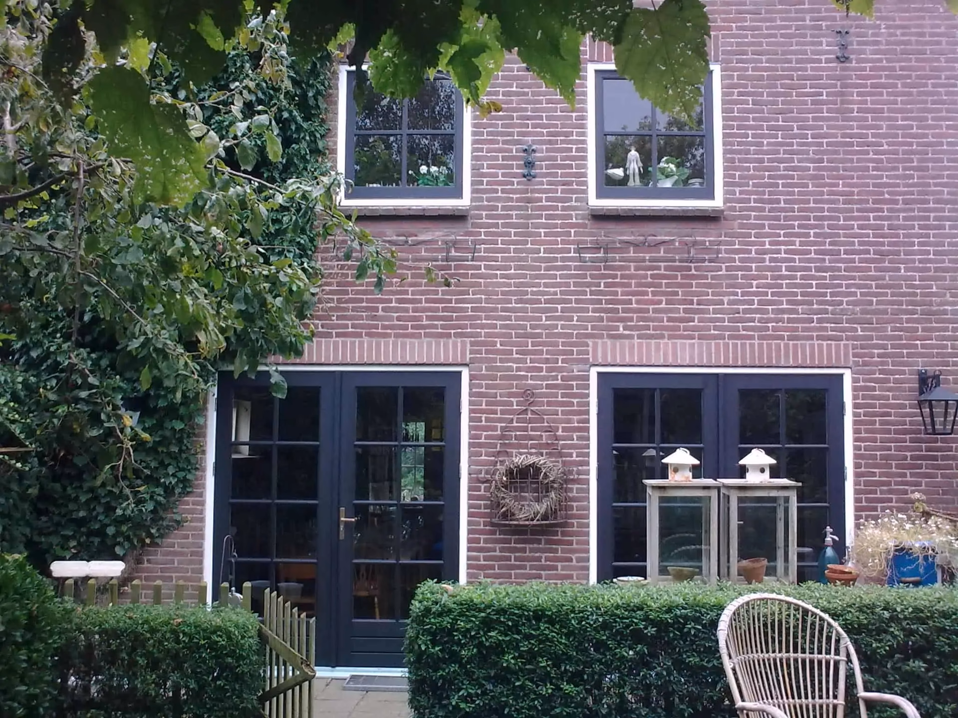 Wat is de beste verf voor kozijnen aan de buitenkant?