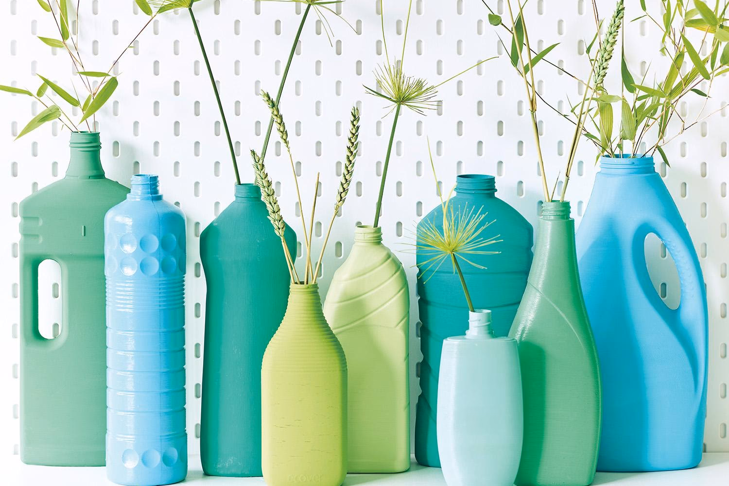 Welke verf is geschikt voor plastic flessen?