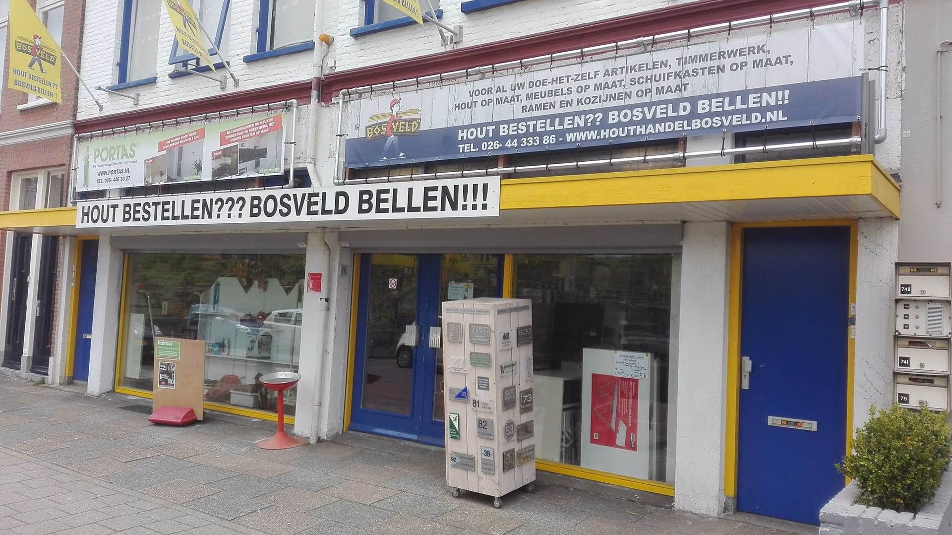 Wat is de bijnaam van Arnhem?