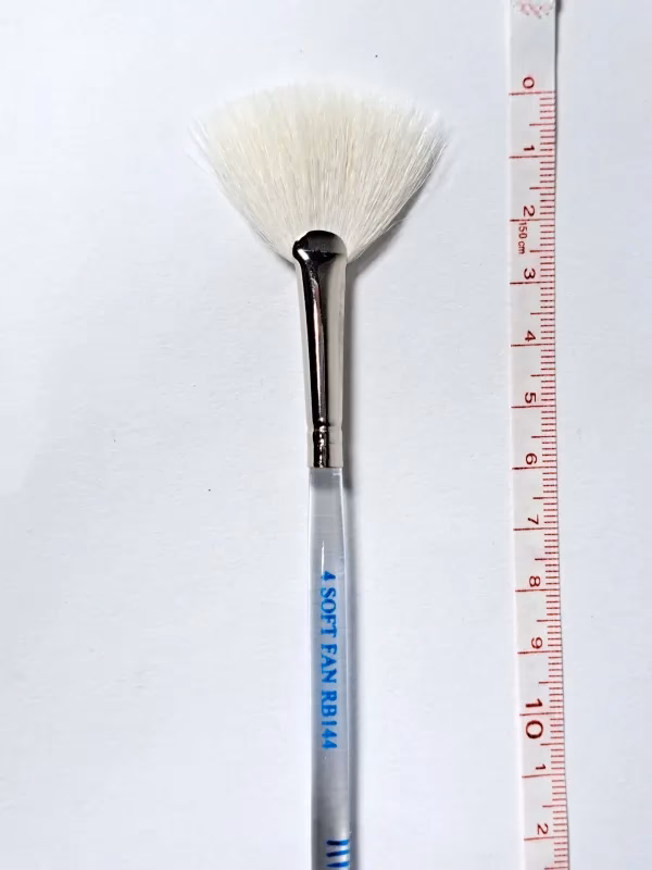 Waarvoor gebruik je een waaierpenseel bij het schilderen?