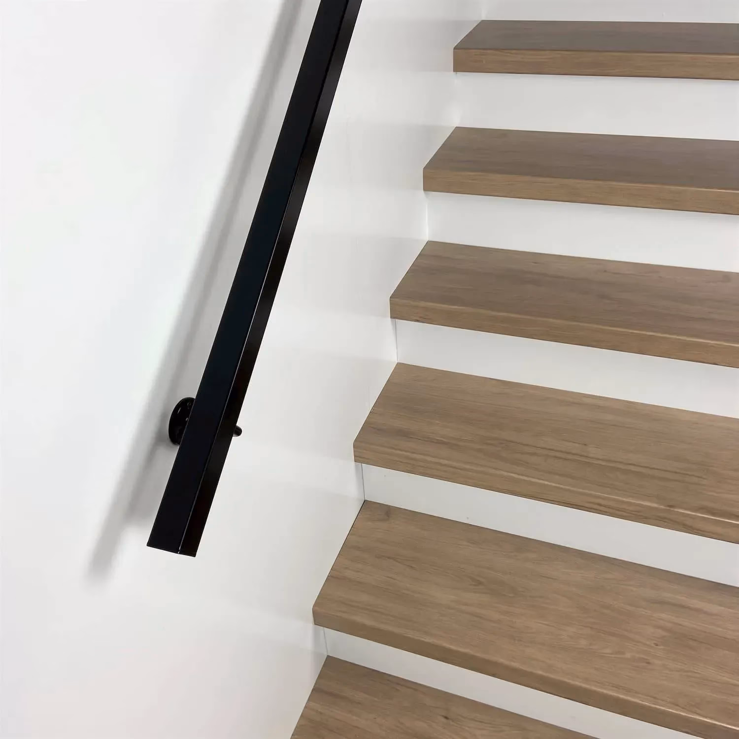 Hoe kan ik trapleuningen behandelen?