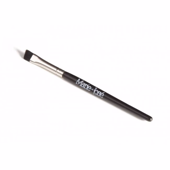 Welke wenkbrauwverf blijft het langst zitten?