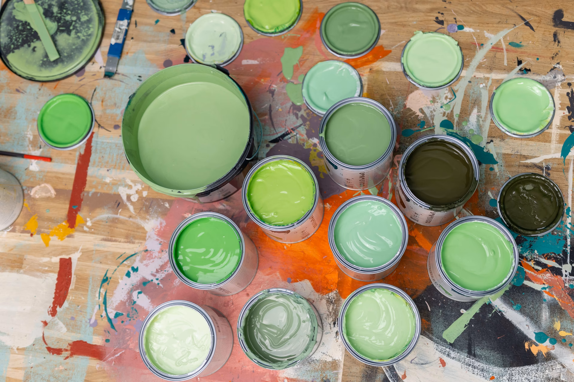 Hoe maak je zelf groene verf?