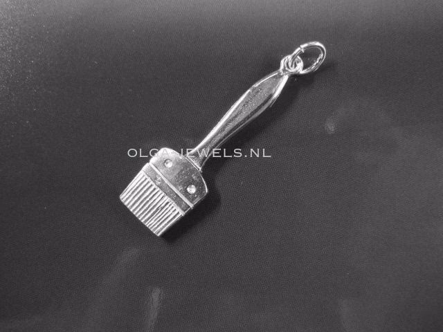 Waarom wordt mijn zilverketting zwart?